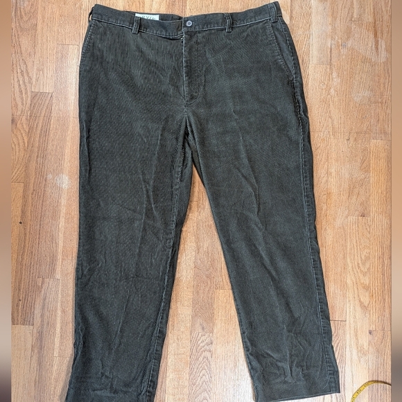 🌿 Rugged Gentleman Vibes – Orvis Olive Green Corduroy Pants Size 40 🦌 Outdoors - Picture 2 of 10